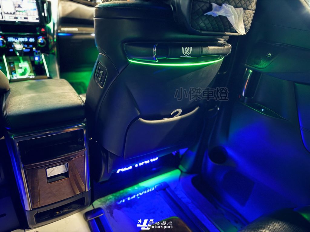 LINE_ALBUM_202626_260210_119