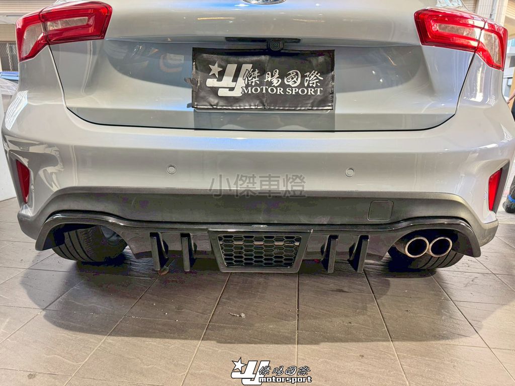 LINE_ALBUM_202626_260212_34