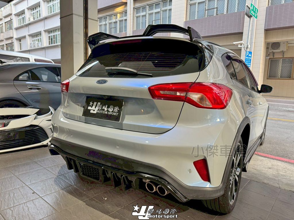 LINE_ALBUM_202626_260212_29