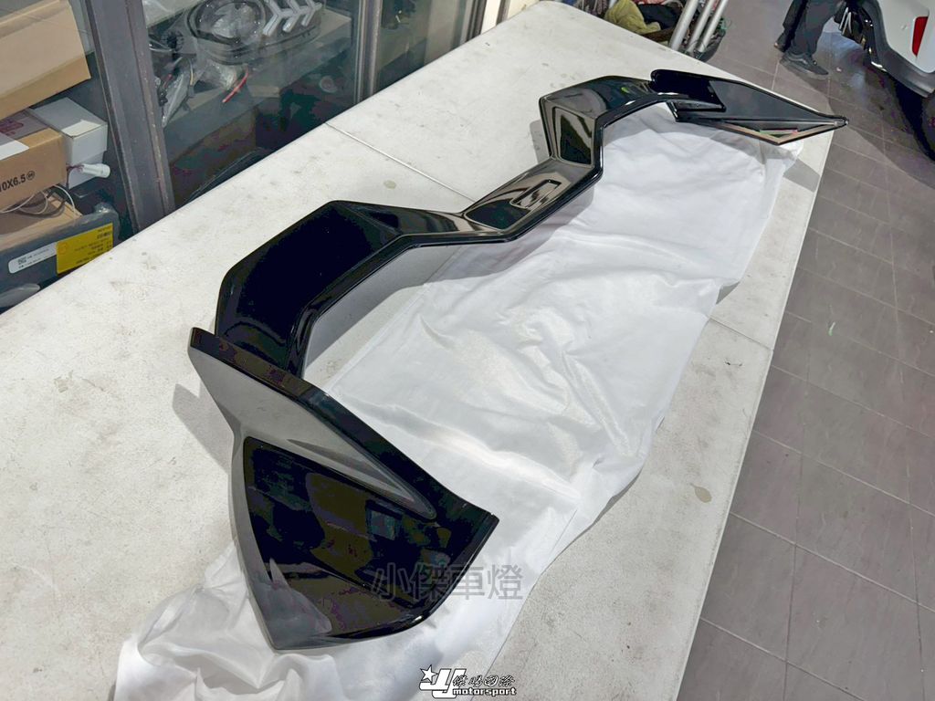 LINE_ALBUM_202626_260212_49