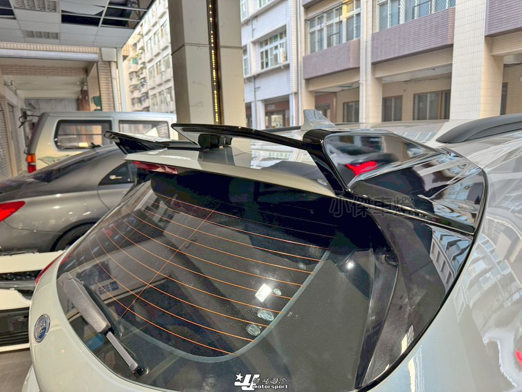 LINE_ALBUM_202626_260212_36