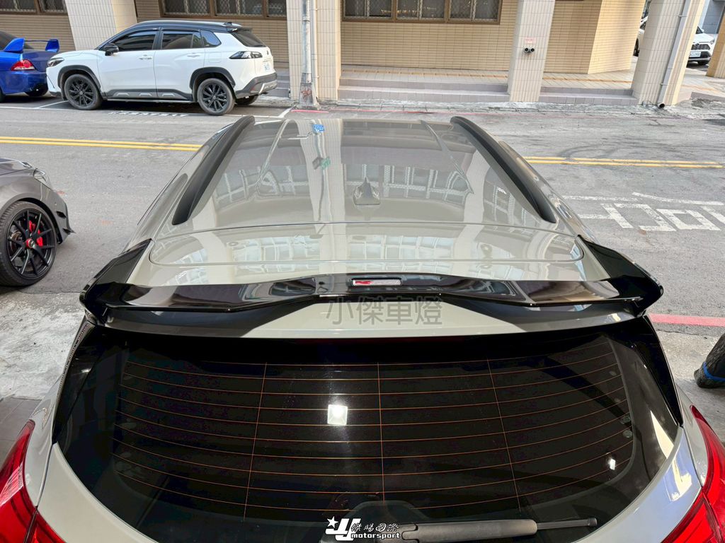 LINE_ALBUM_202626_260212_40