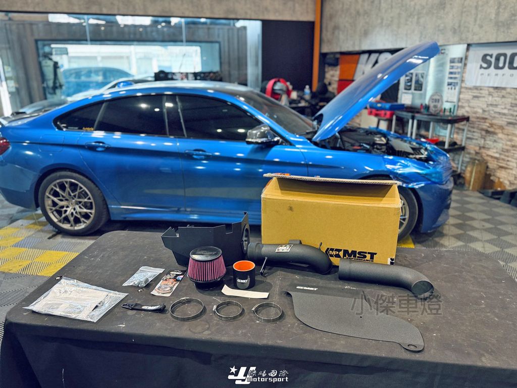 LINE_ALBUM_202626_260214_129