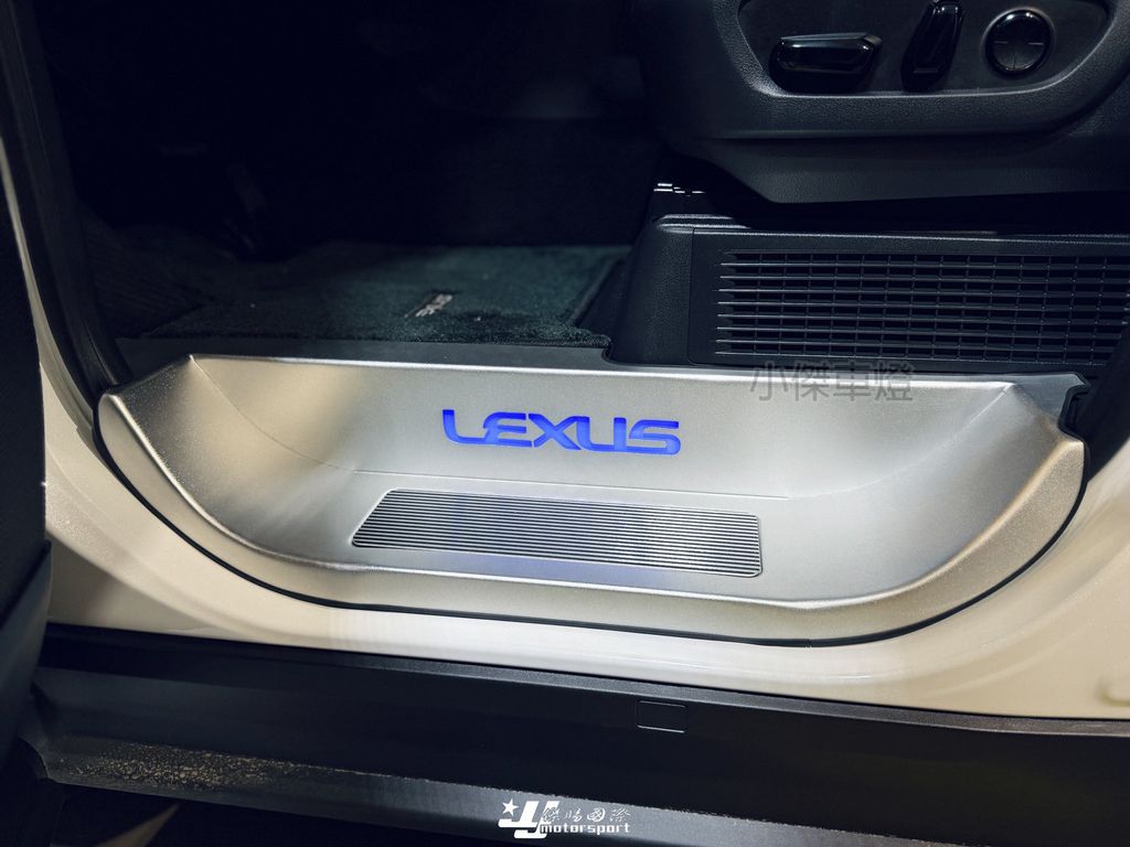 LINE_ALBUM_2026214 _1_260223_38