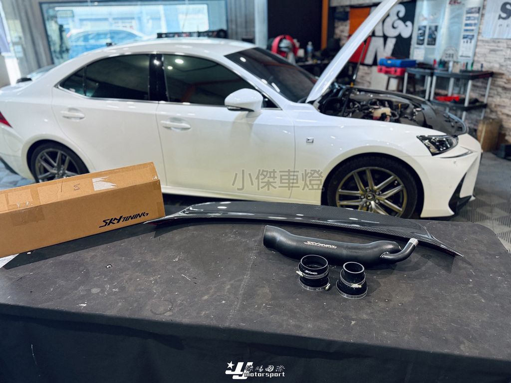 LINE_ALBUM_202626_260214_169