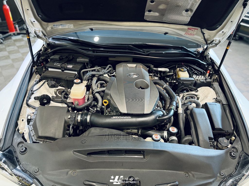 LINE_ALBUM_202626_260214_163