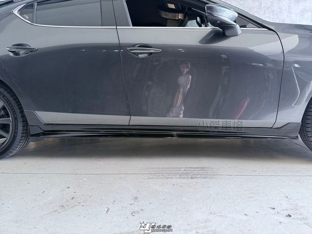 LINE_ALBUM_2024528_241106_733