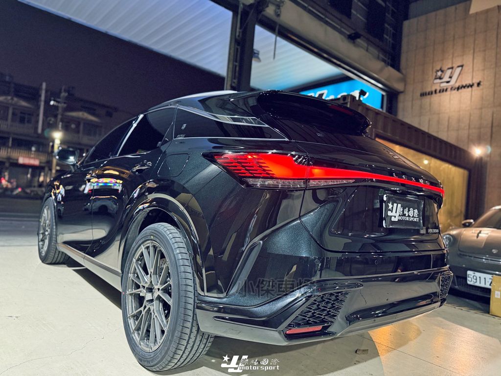 LINE_ALBUM_2025122_251204_77