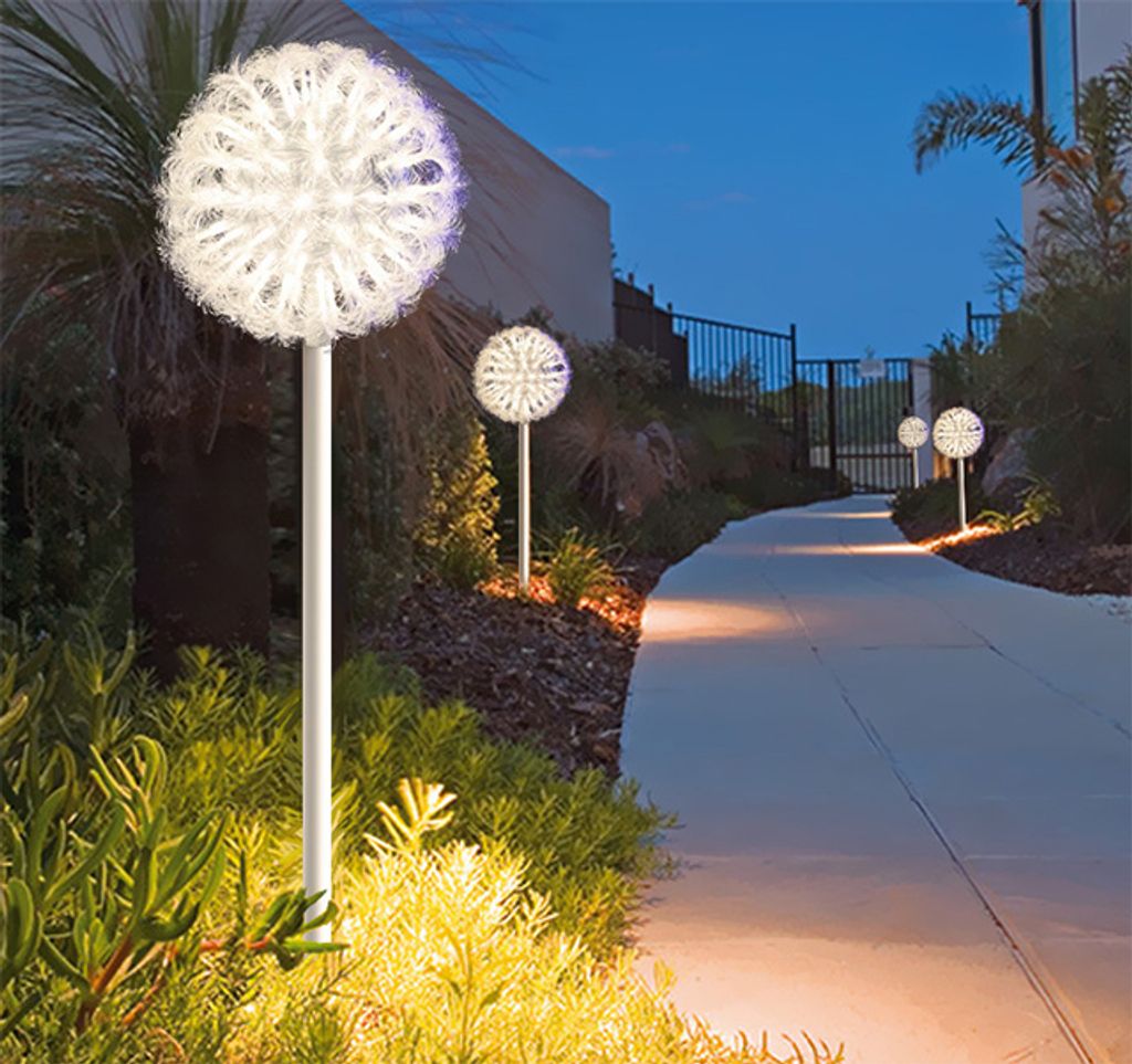 草坪燈 元宵燈會 夜景咖啡廳