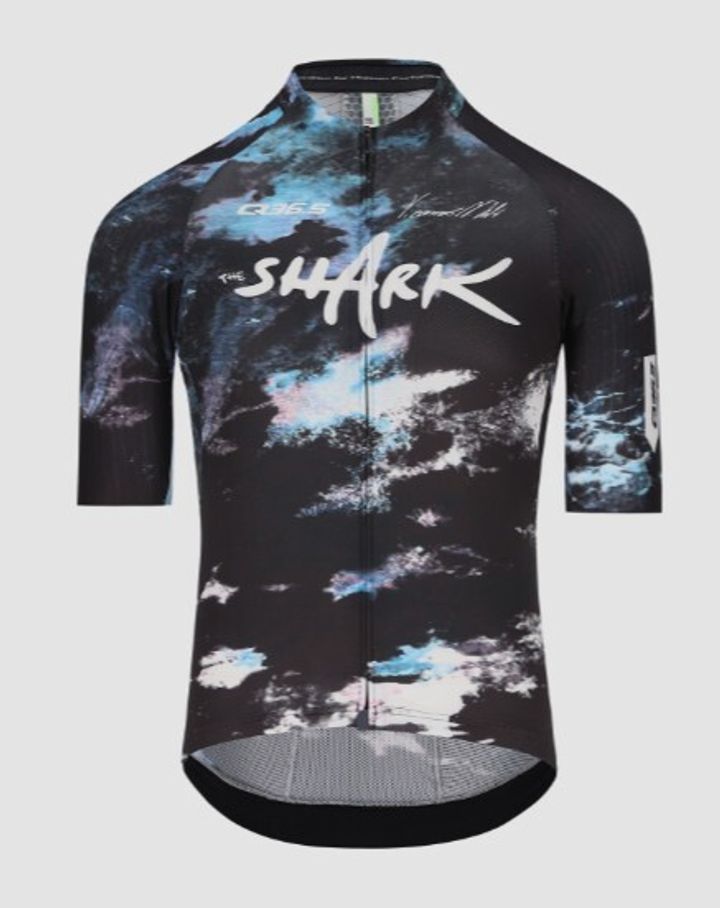 Q032shark