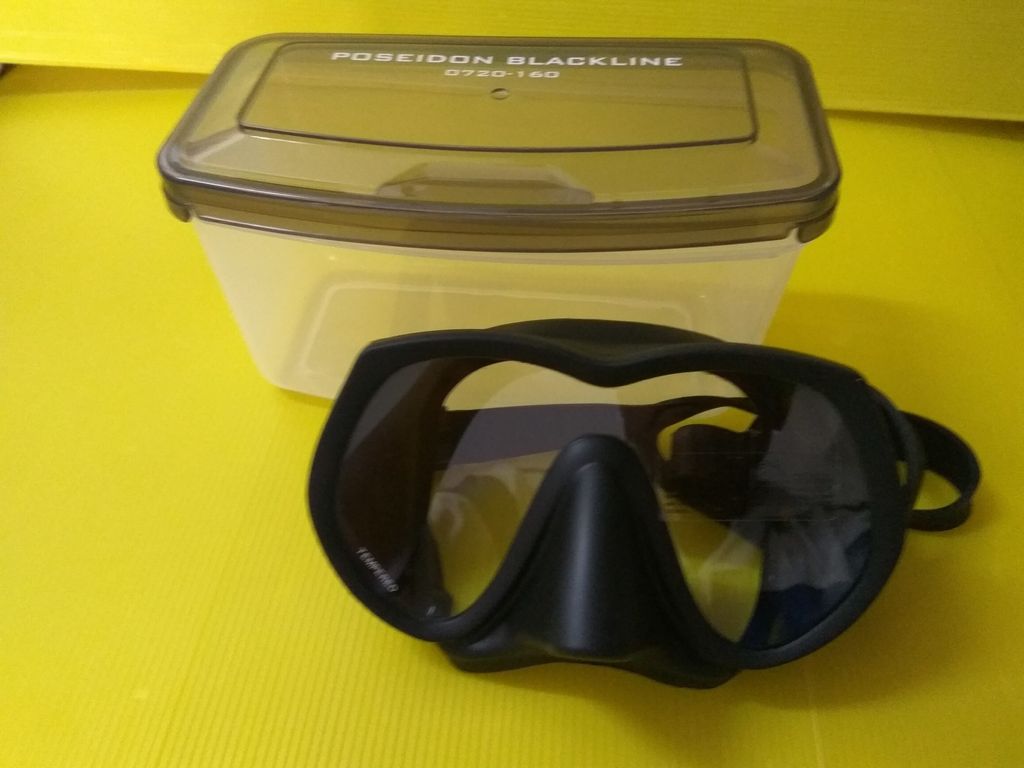 Poseidon Black Line Mask 0720-160