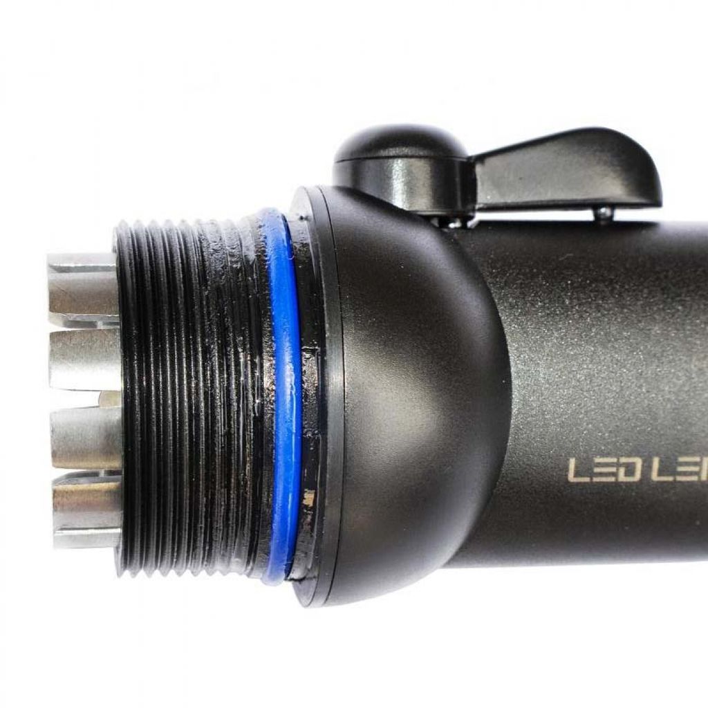 1487402102_2643046_z