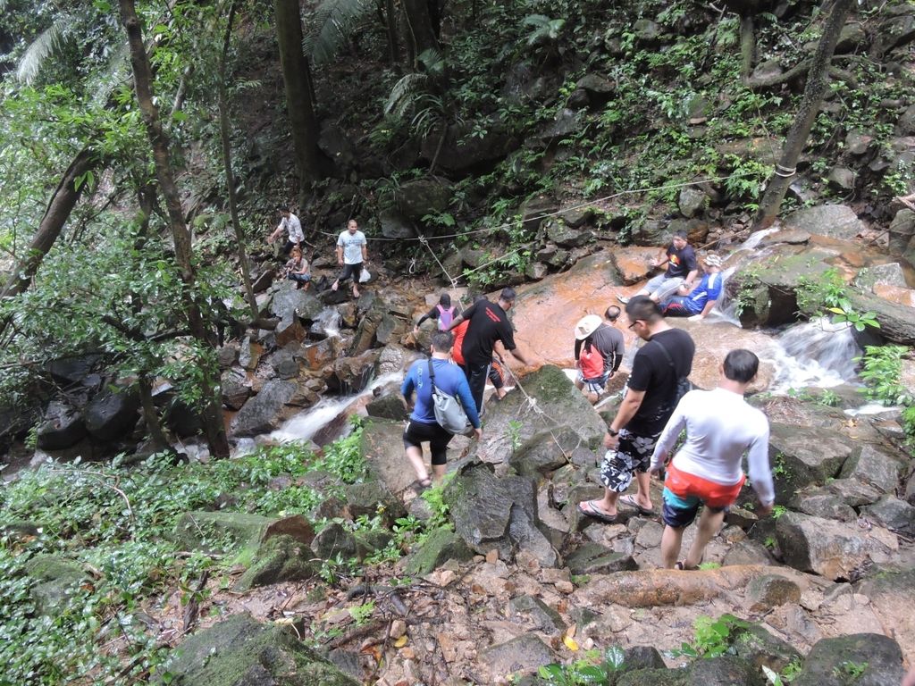 1487402328_2753510_z