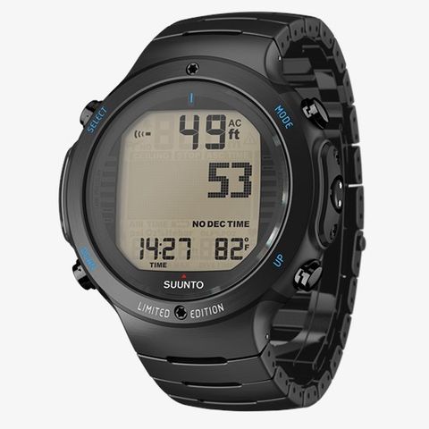 ss023156000_suunto_d6i_novo_all-black_steel_perspective_imperial-01.jpg