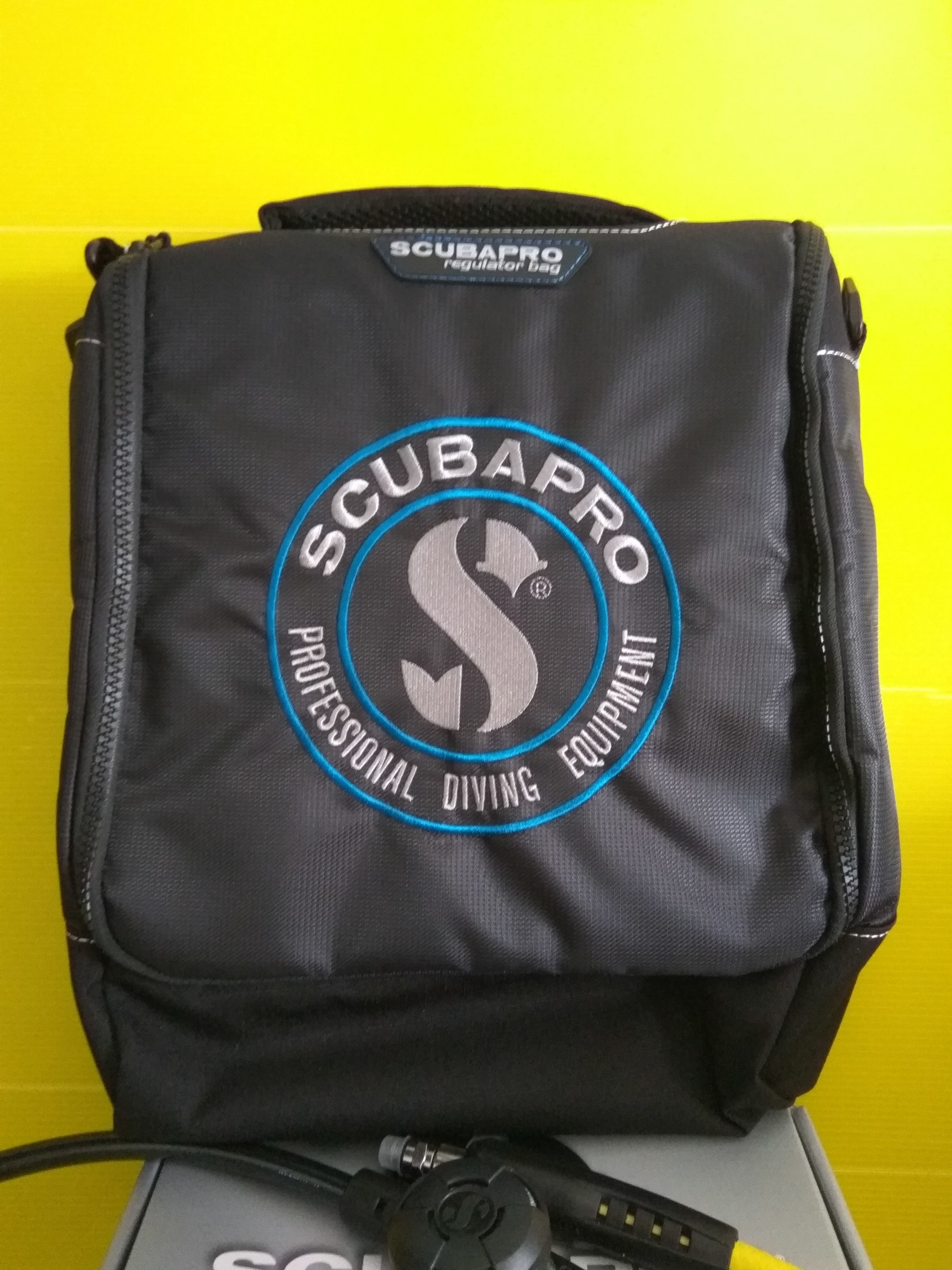 Scubapro MK11 R095 Package with regulator bag Coral Dive Store Store