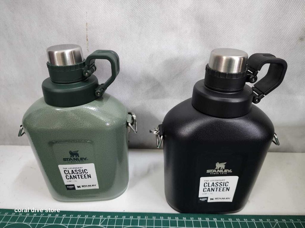 The Legendary Classic Canteen, 1.1QT