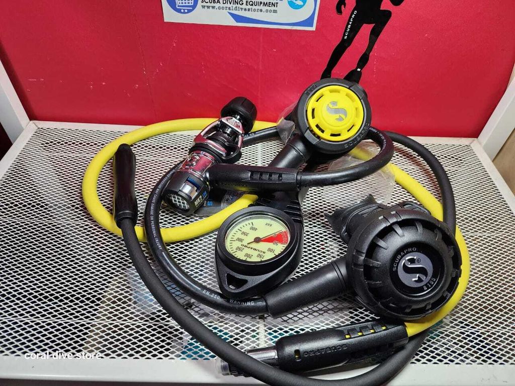 Scubapro MK2 Evo R195 with R095 Octopus and scubapro gauge Scubapro MK2 Evo R195 with R095 Octopus and scubapro gauge