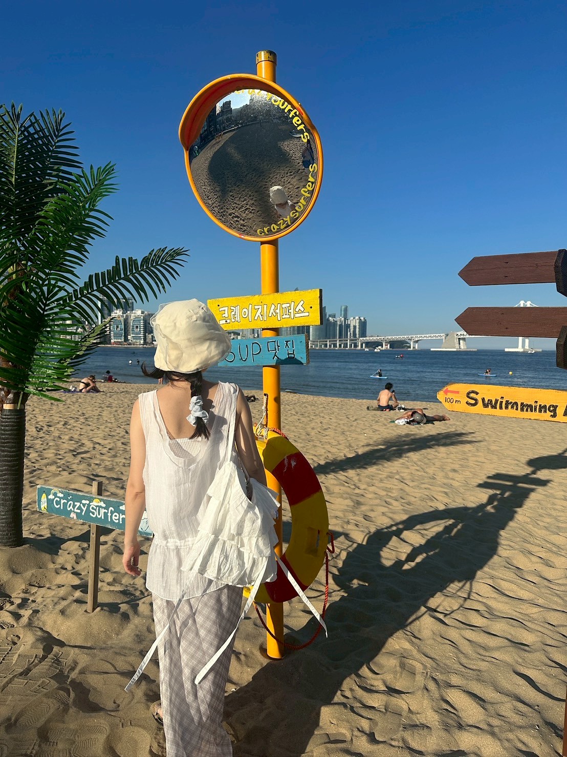 LINE_ALBUM_2025611_250708_435