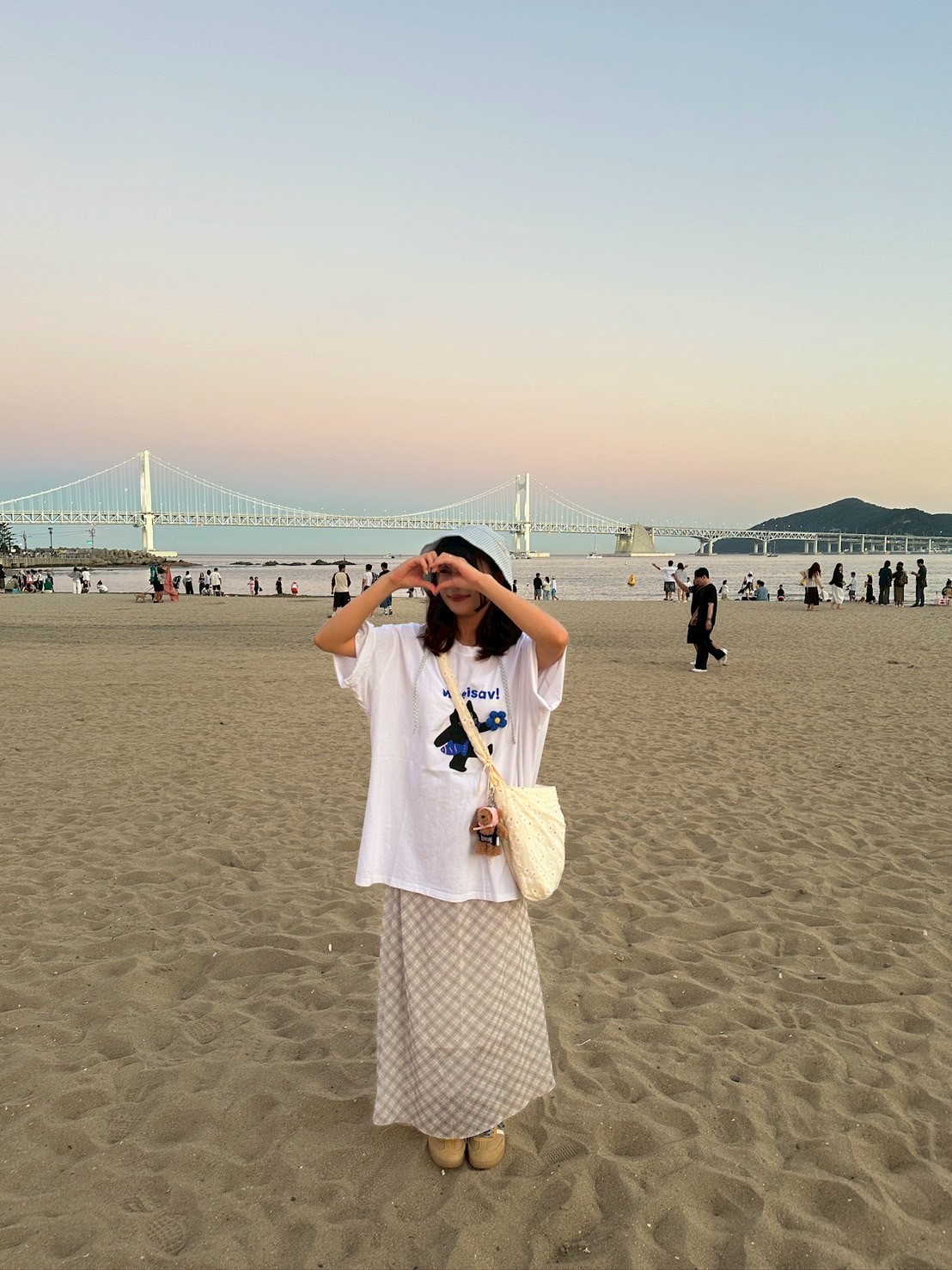 LINE_ALBUM_2025611_250708_454