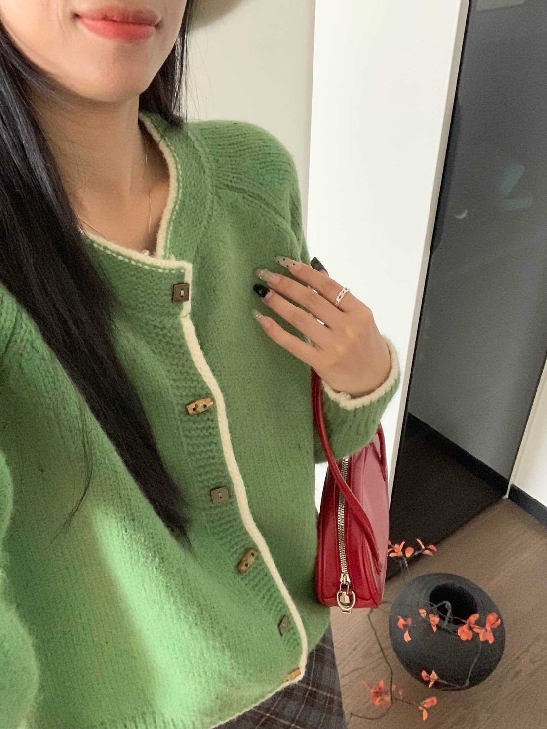 LINE_ALBUM__63185複古木扣開衫毛衣 p400_251110_32