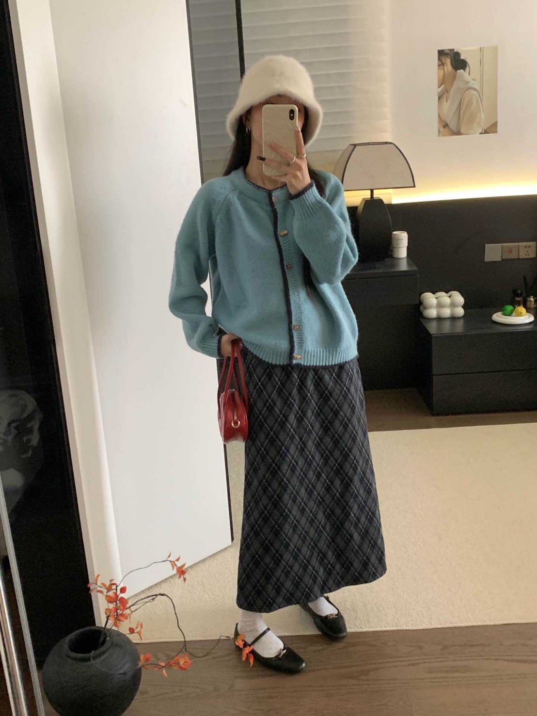 LINE_ALBUM__63185複古木扣開衫毛衣 p400_251110_44 - 複製