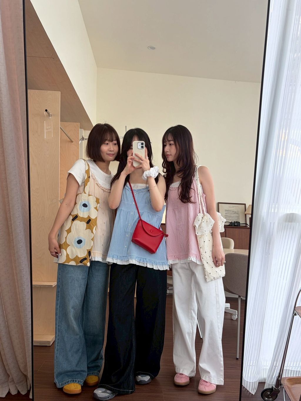 LINE_ALBUM_2026511_260511_41