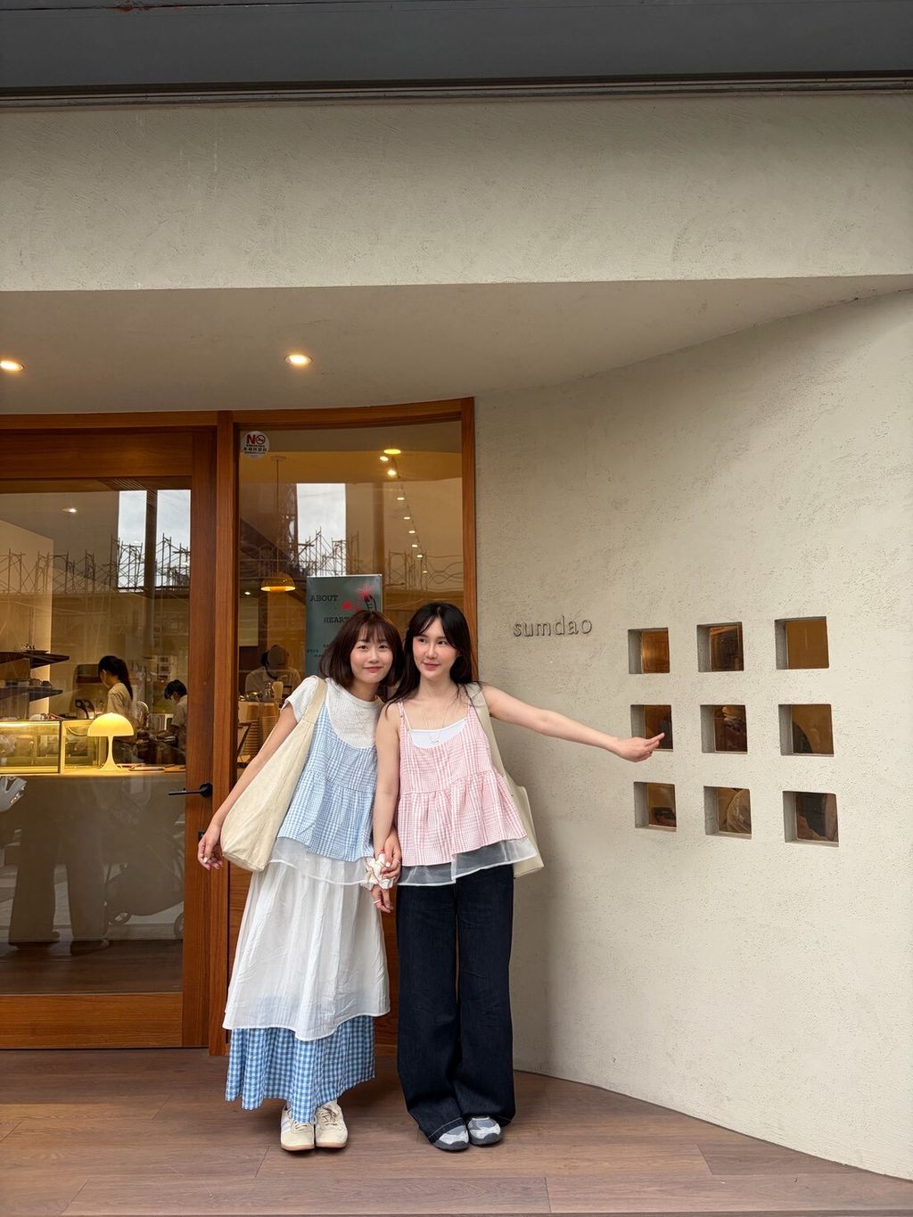 LINE_ALBUM_2026511_260511_299