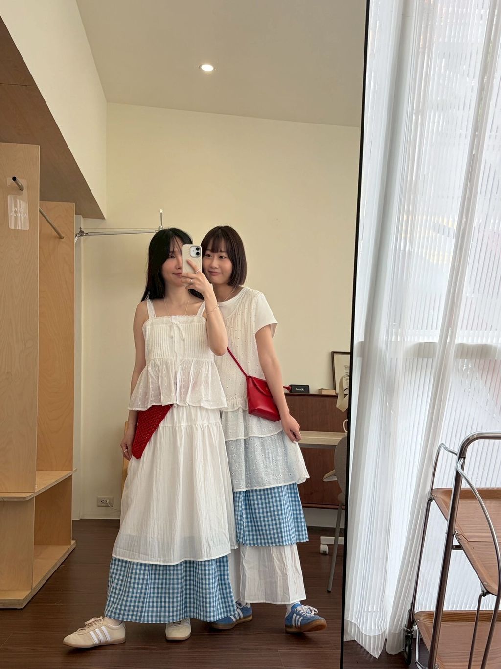 LINE_ALBUM_2026511_260511_464