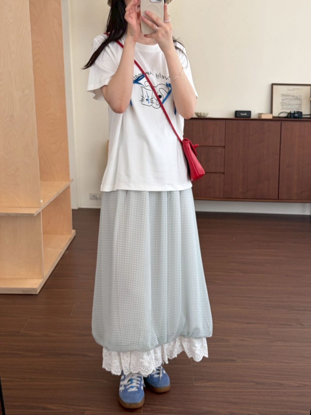 LINE_ALBUM_2026511_260511_430
