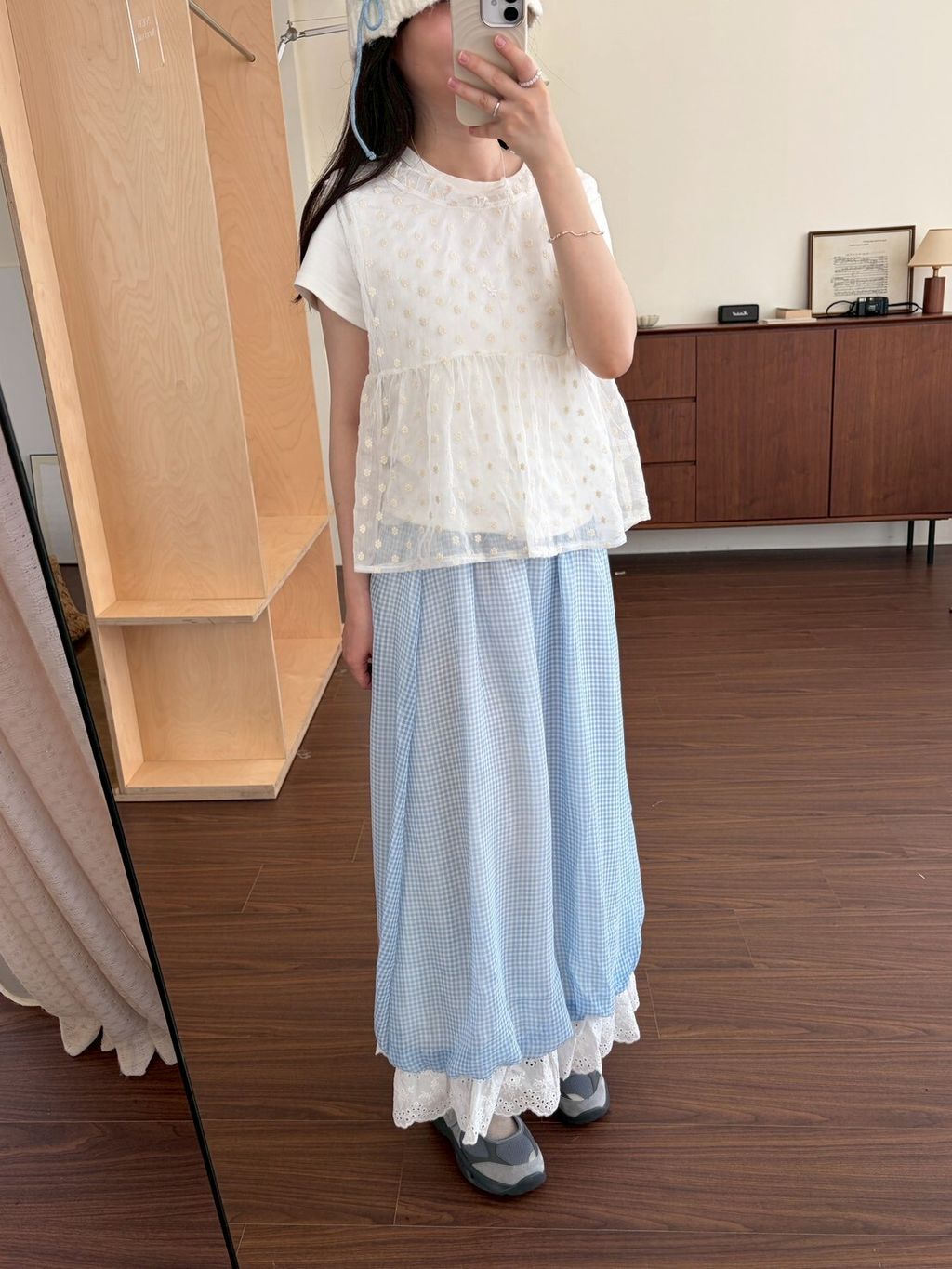 LINE_ALBUM_2026511_260511_352