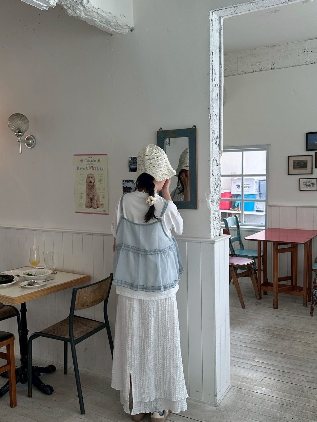 LINE_ALBUM_2025611_250708_185