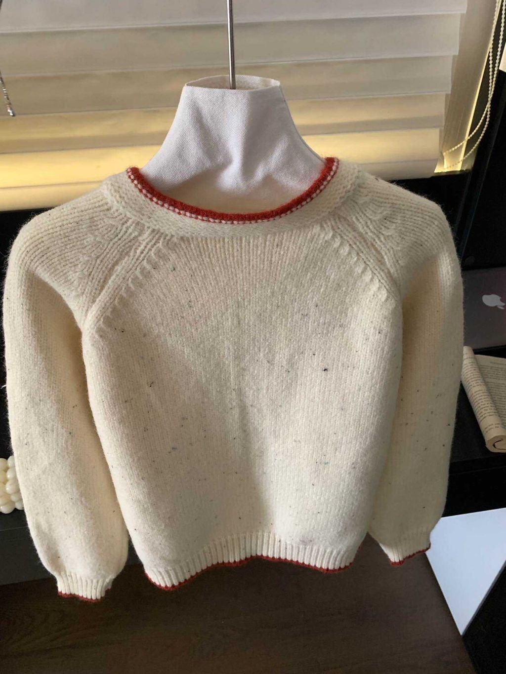 LINE_ALBUM__63185複古木扣開衫毛衣 p400_251110_52