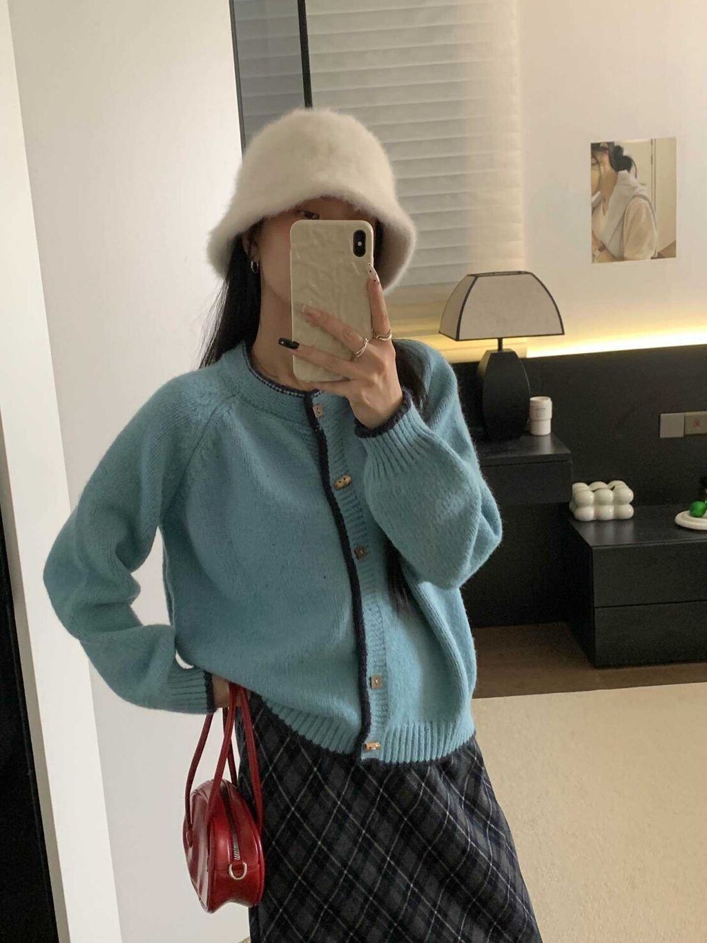 LINE_ALBUM__63185複古木扣開衫毛衣 p400_251110_45