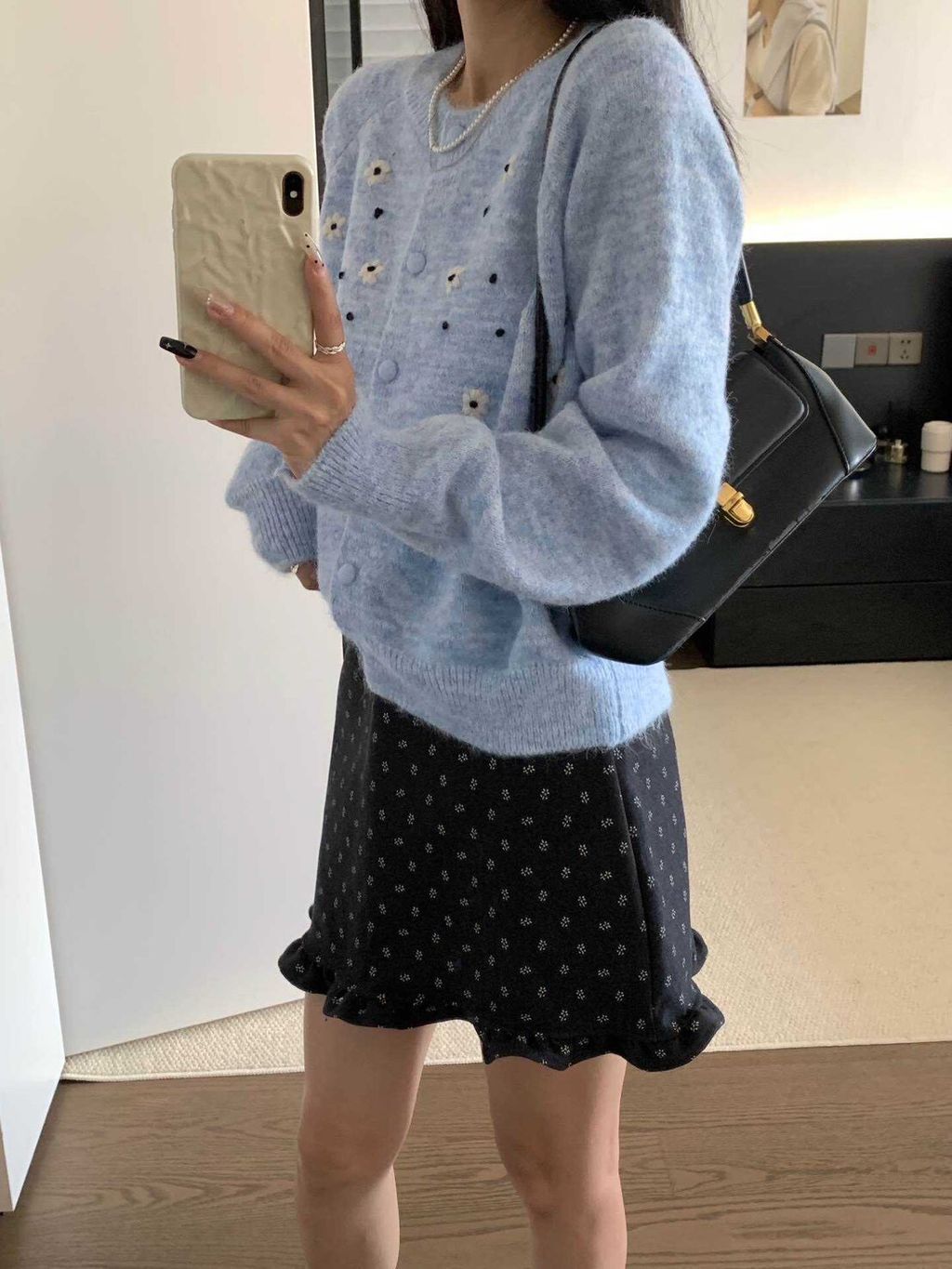 LINE_ALBUM_20251110_251110_183