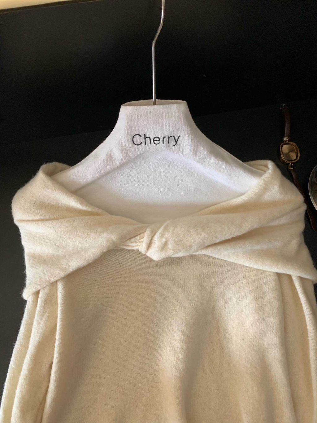 LINE_ALBUM__63214 一字領扭結針織衫 P290 長47胸43_251111_2