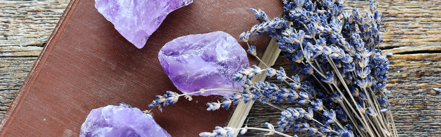 J.C. Gemstones~療癒輕珠寶~Healing Jewelry - 讓大地孕育的礦石力量，療癒你陪伴你成長。