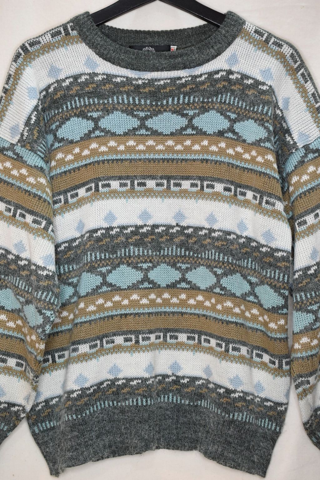 12 (8)