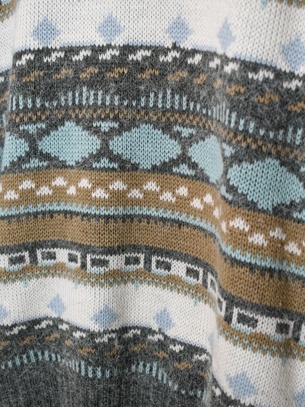12 (4)