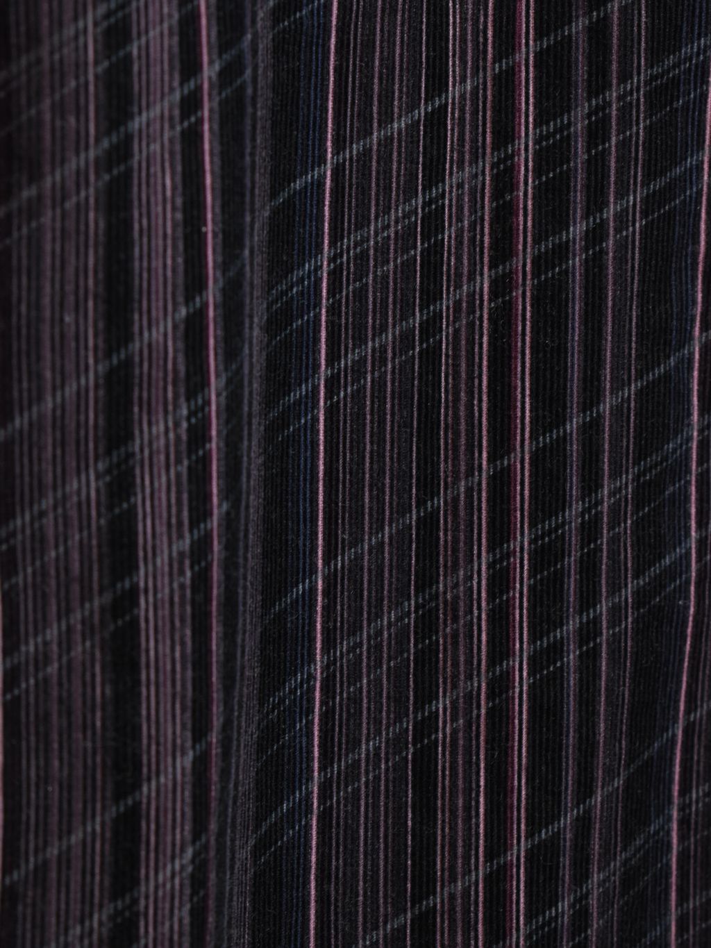3 (9)