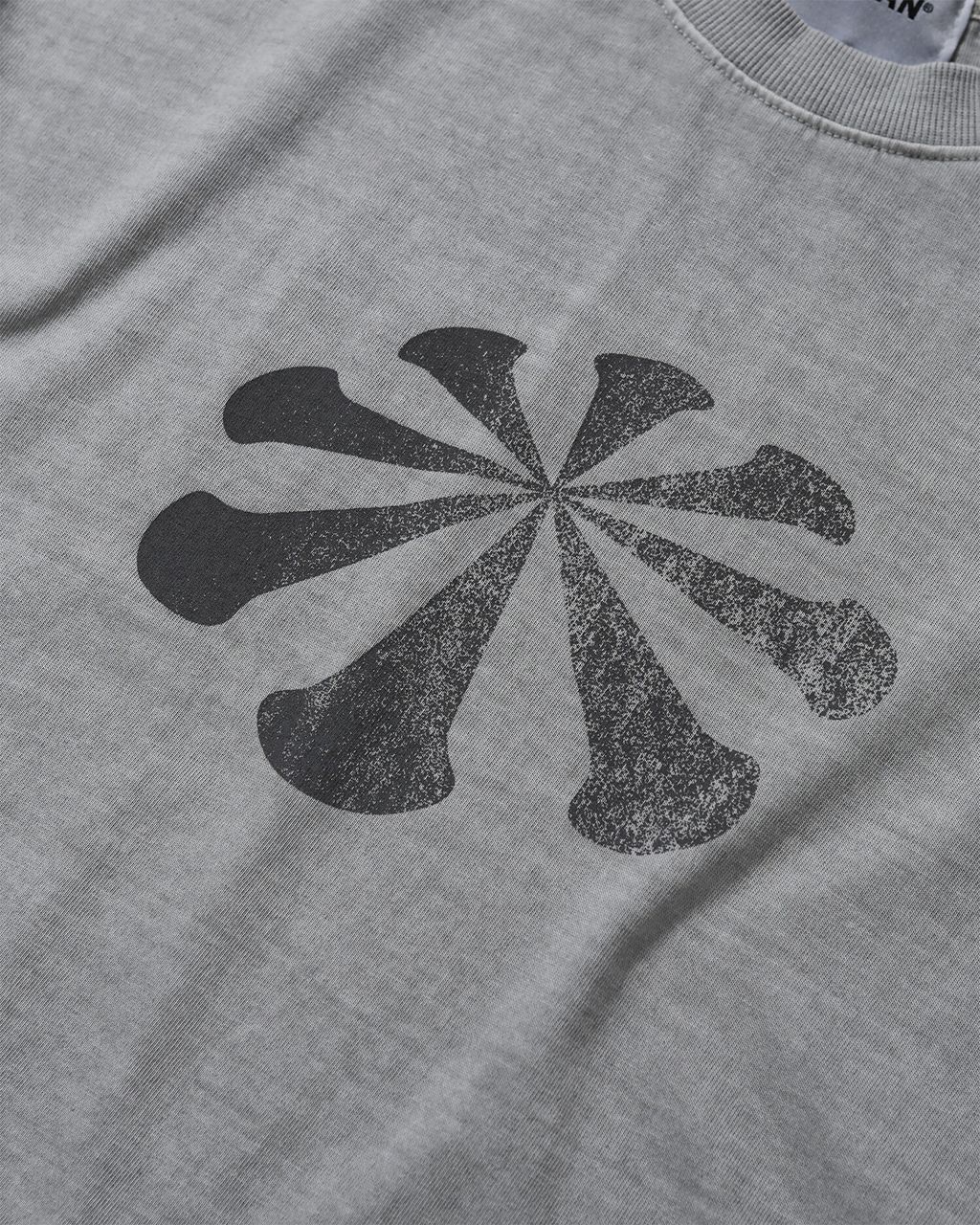 f931584cf31af93f14281d4344a2a24d