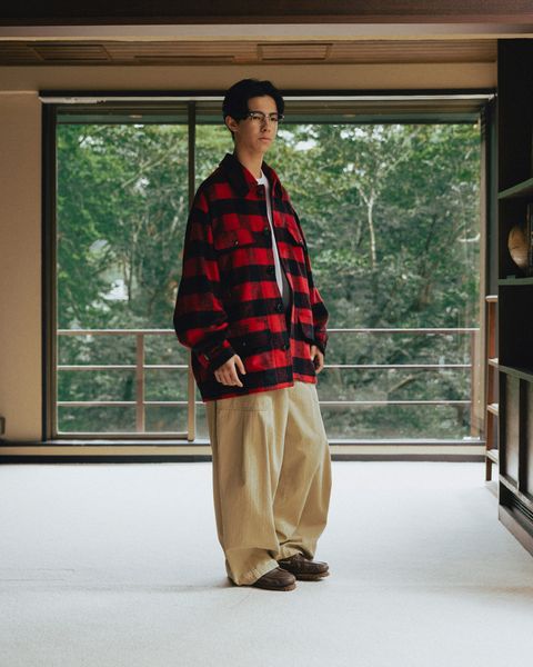 211721d79f9402d3e39d7cd2a719923f