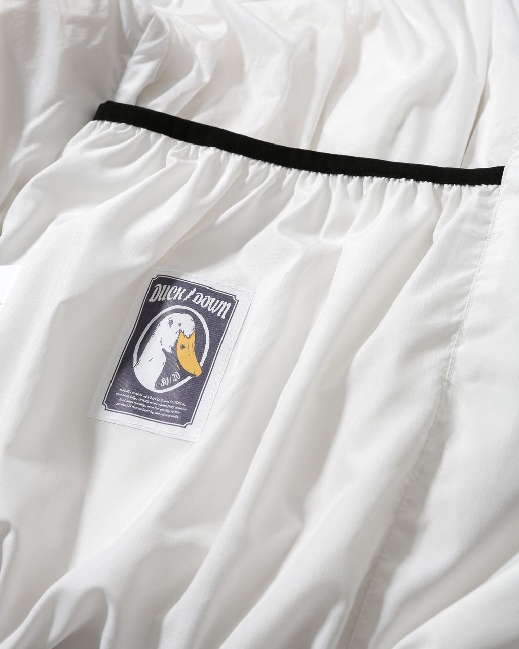 37d5a24d8c1e6701bc70bcd0fea64ed3