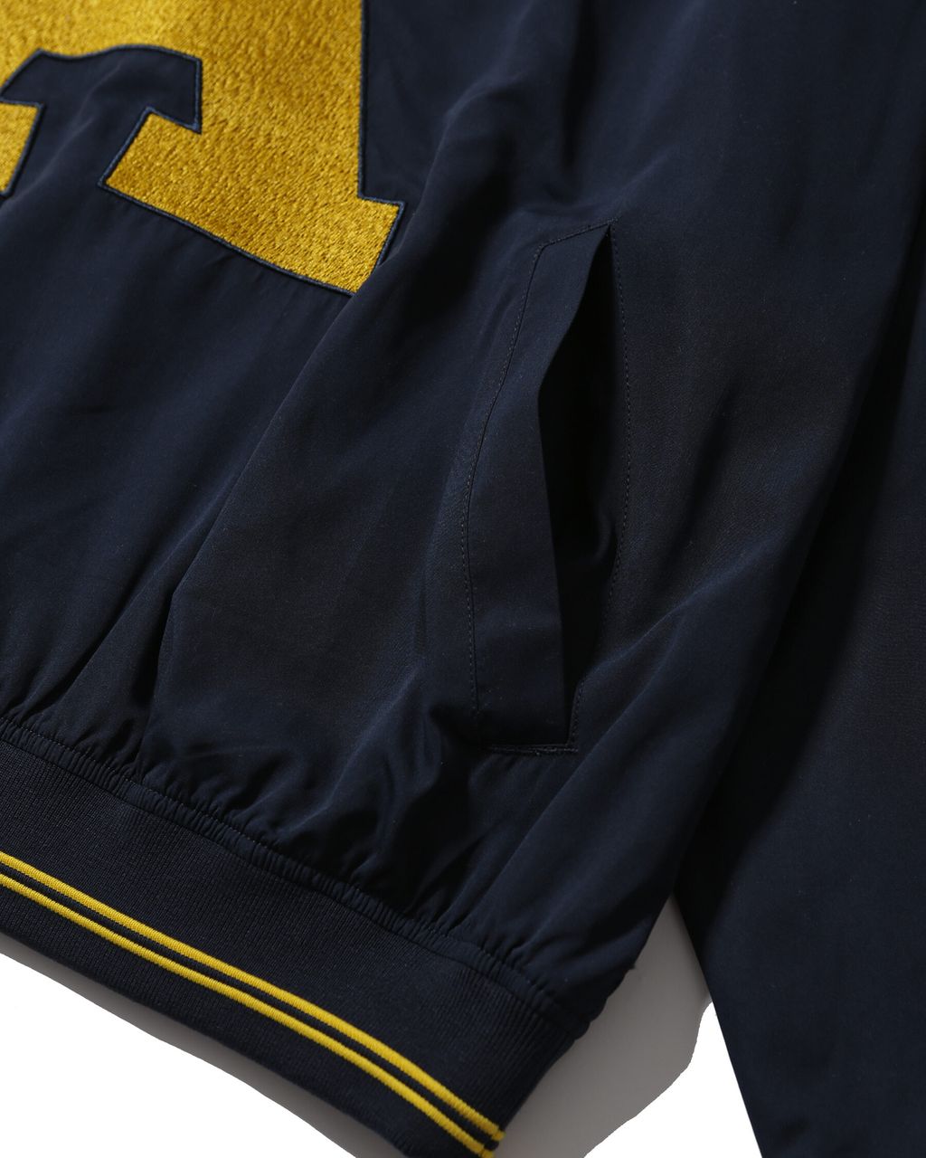 030d6437b88419484f95b8bc0c87423b