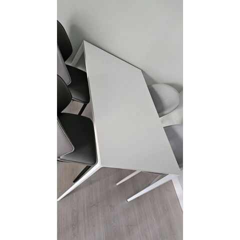 tw-11134207-81ztg-mie1em3d8gsm51