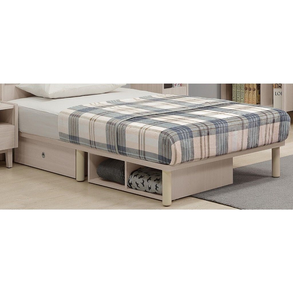 tw-11134207-820la-mmsaki8ln8jl82