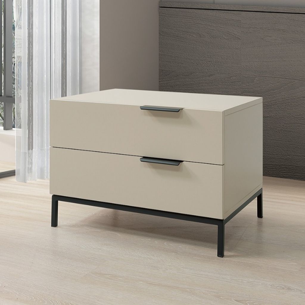 tw-11134207-81ztd-mj12qyma9tl078