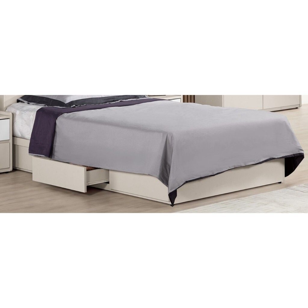 tw-11134207-820l9-ml7fo5zu7kznb0