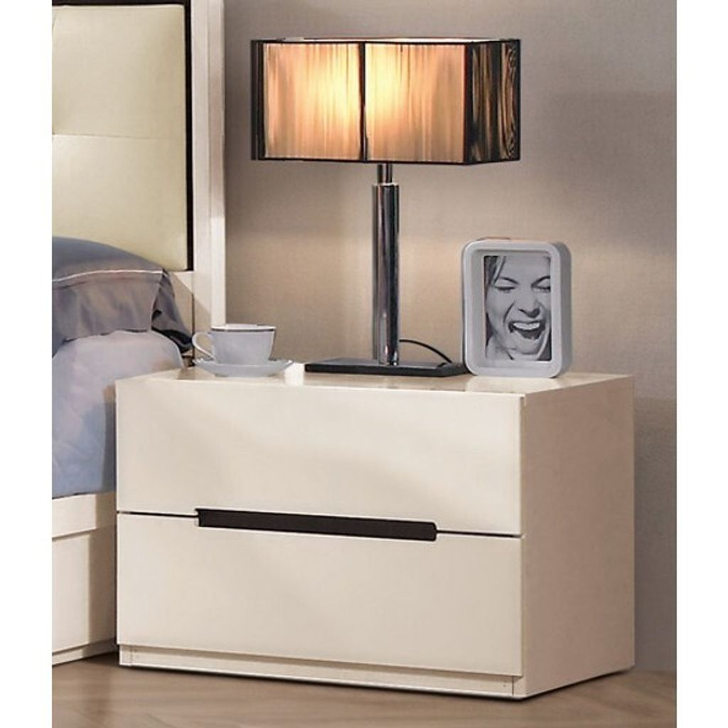tw-11134207-820l7-mklump7kjj7n5c