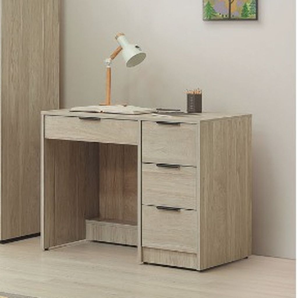 tw-11134207-7rbk1-mai9lm18107s78