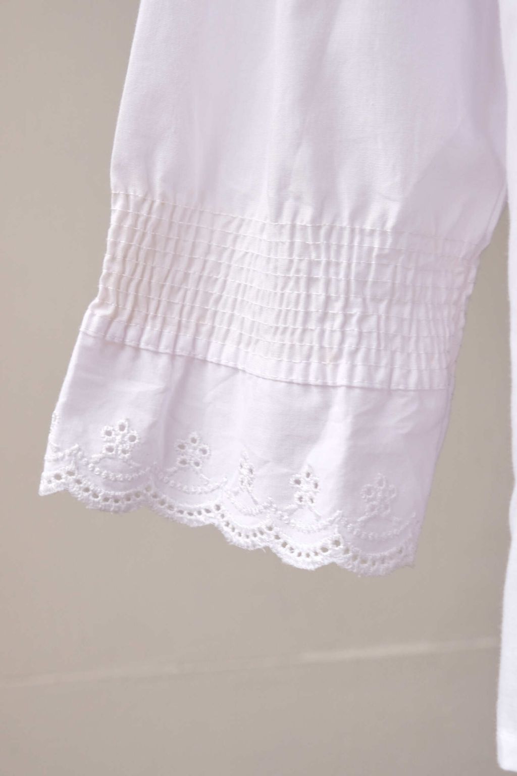 C939F39B-1546-4520-8428-9F0854A4045A